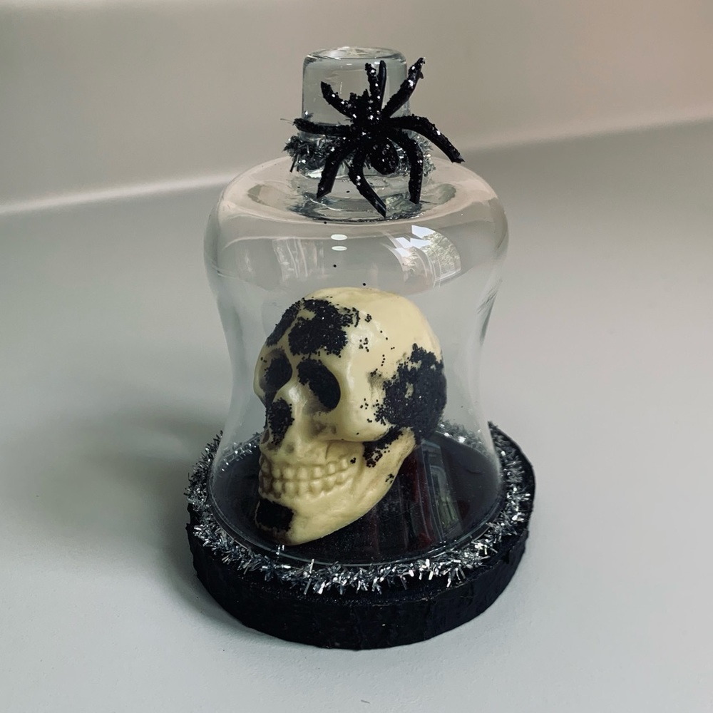 Creepy Mini Cloche - Picture 4 of 4